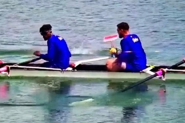 Cuba clasifica dos botes para el remo de Santo Domingo